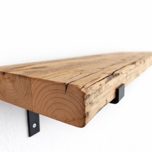 Lade das Bild in den Galerie-Viewer, Wandregal Altholz mit Regalhalterung